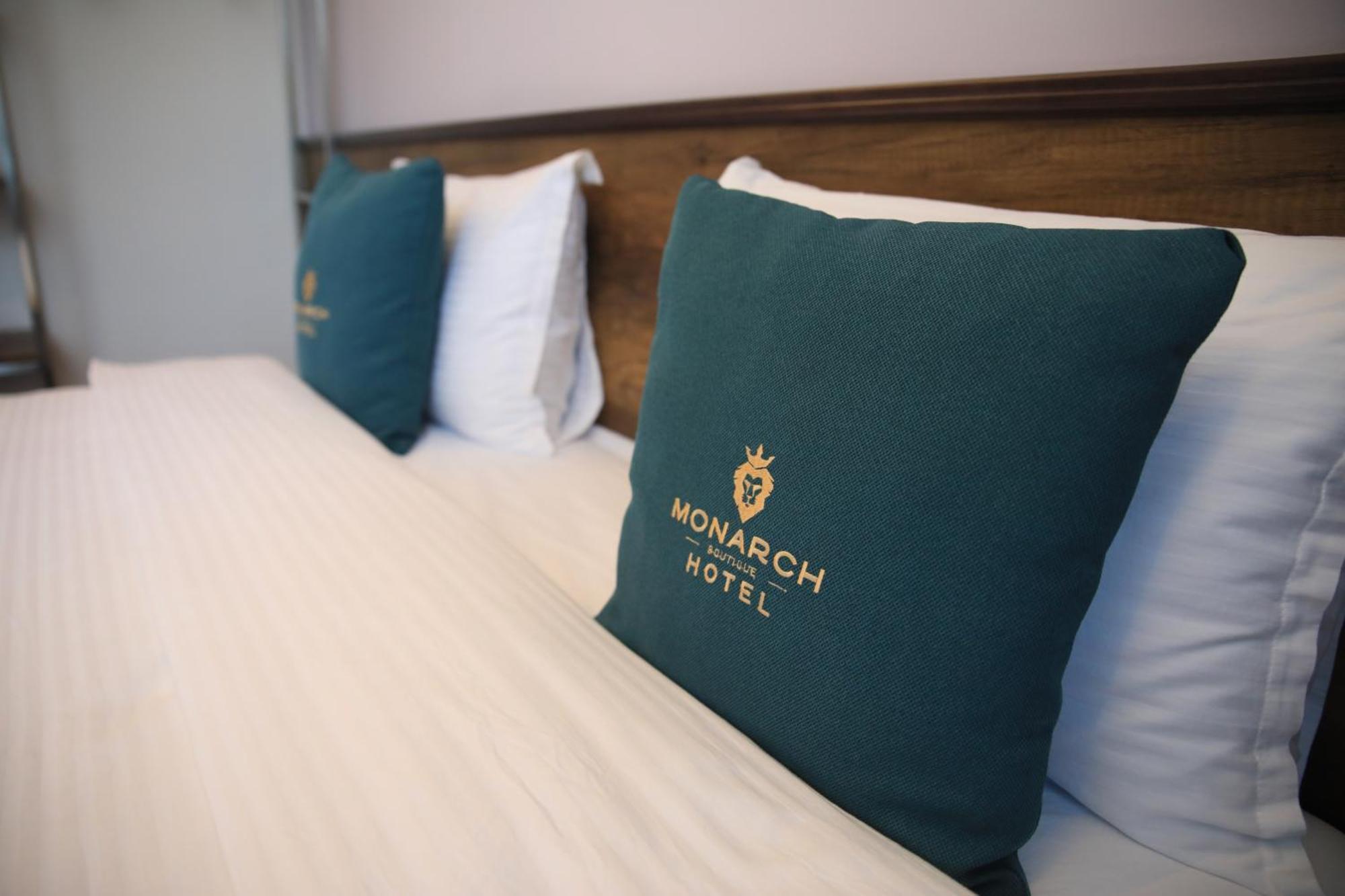 Monarch Hotel Prizren Exterior foto